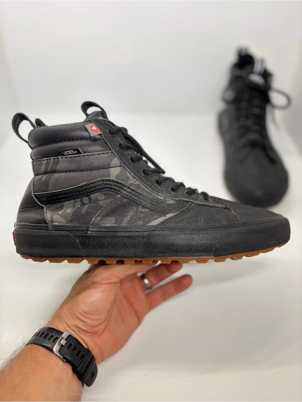 Vans Sk8-Hi MTE HEIQ Eco Dry Black Boots Men’s 11 Water Repellent